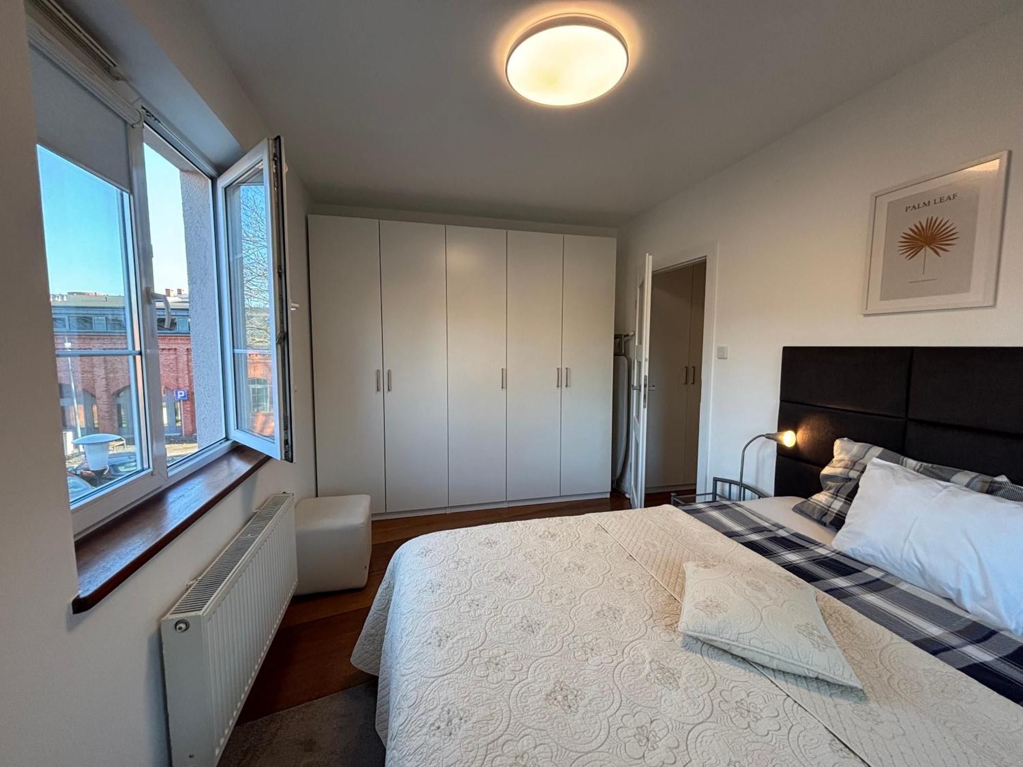 Best Inn Poznan Apartament Wojskowa Екстер'єр фото