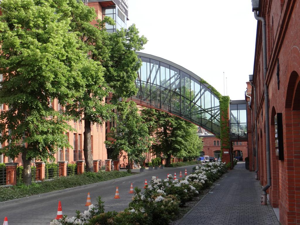 Best Inn Poznan Apartament Wojskowa Екстер'єр фото