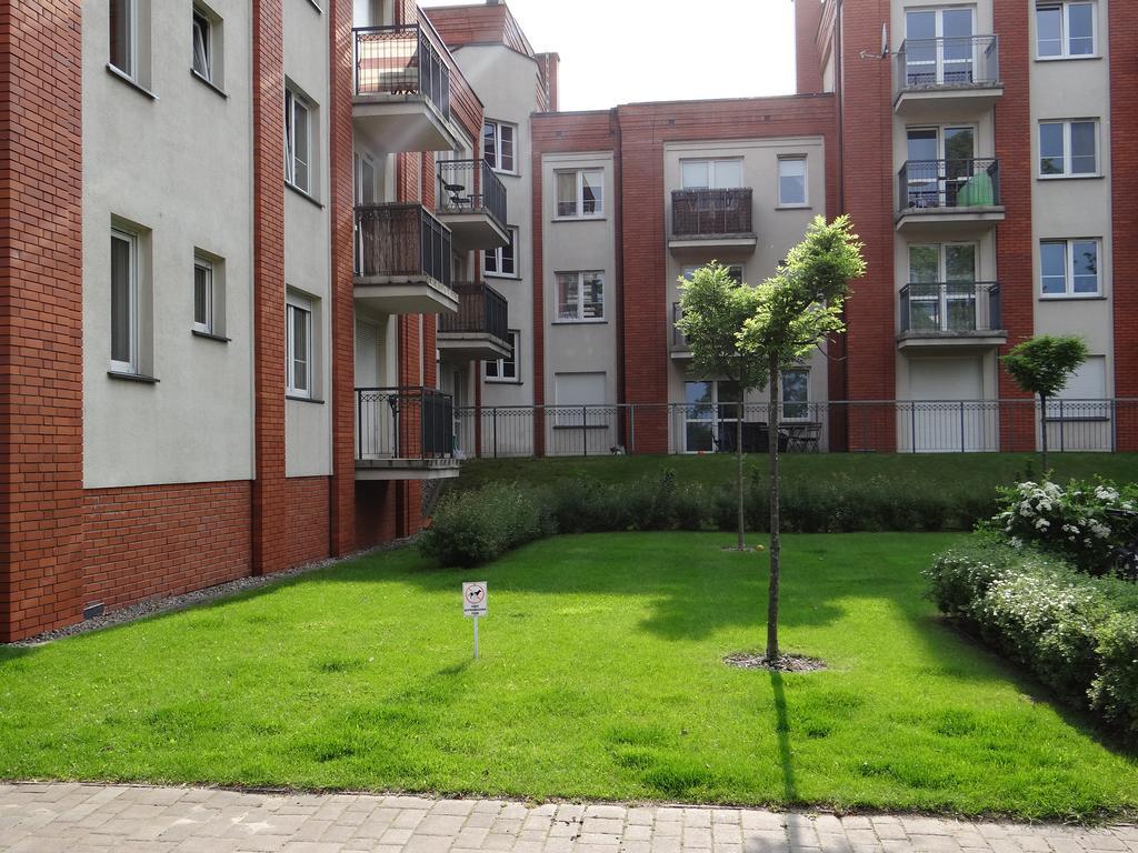 Best Inn Poznan Apartament Wojskowa Екстер'єр фото
